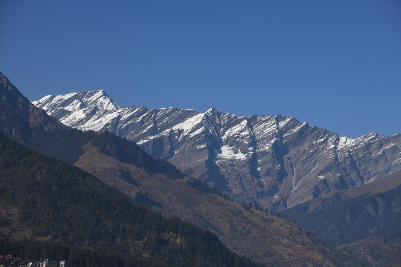 Hotel Aastha Regency Manali (Himachal Pradesh)
